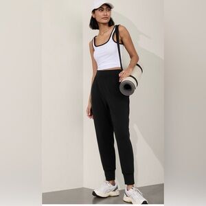 NWT-Athleta Black Coaster Luxe Jogger, Medium